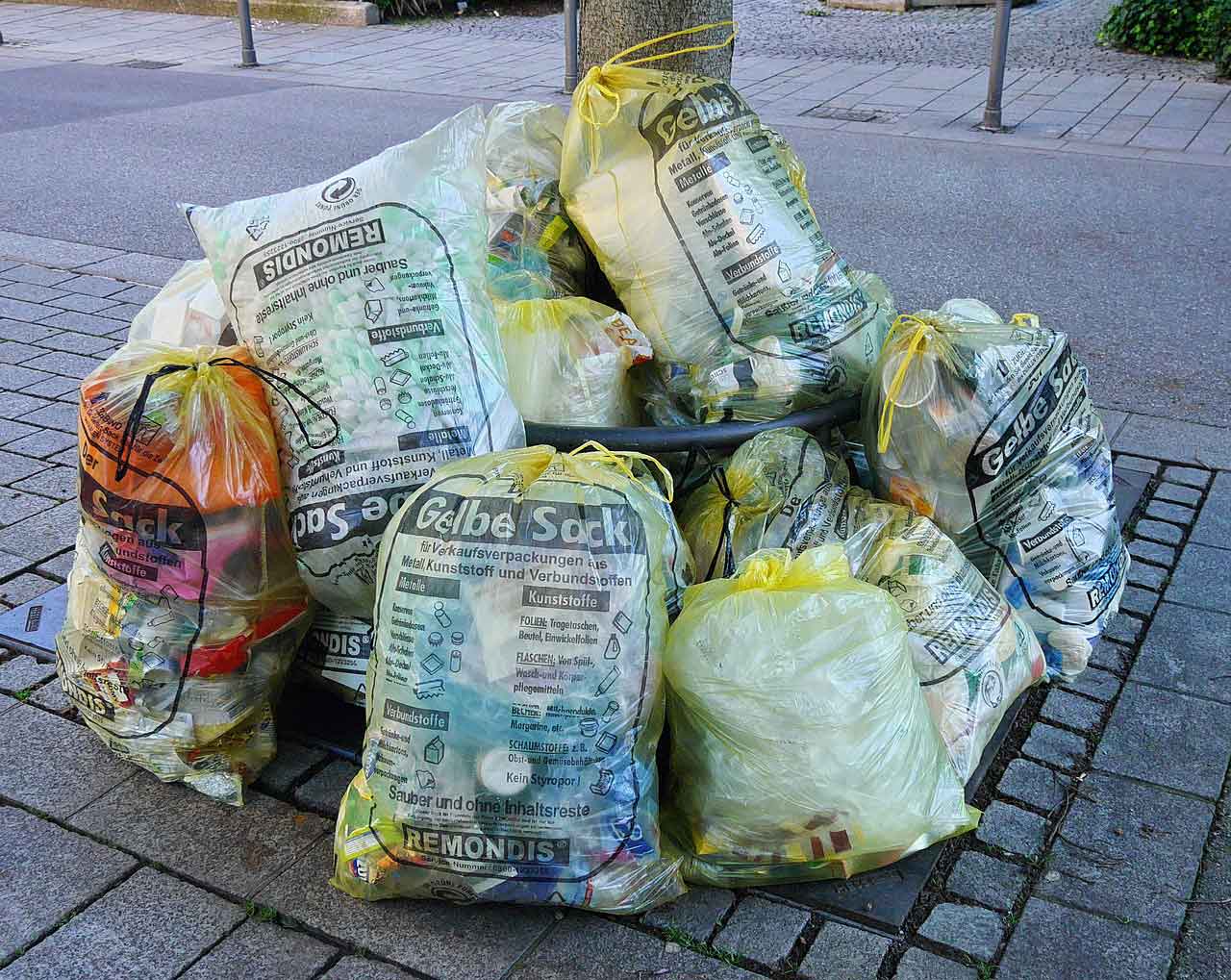 Gelber Sack gelbe Säcke DSD Müllsäcke Müllbeutel Abfallsäcke Abfallbeutel