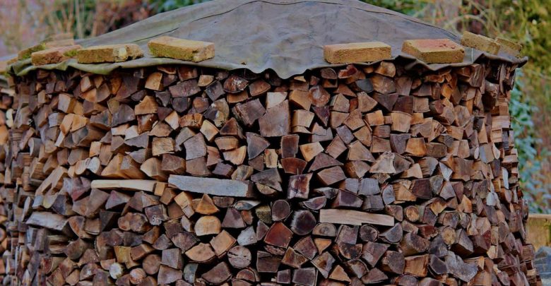 Abdeckplane für Brennholz